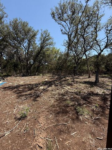 918 Scenic Dr, Bandera, TX 78003