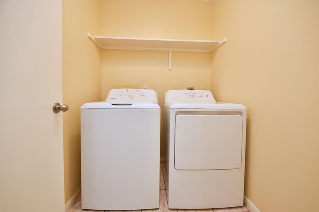 18302 Campbellford Drive, Tomball, TX 77377