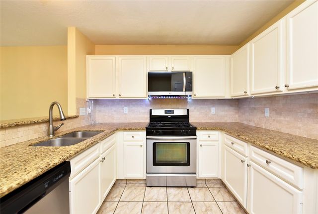 18302 Campbellford Drive, Tomball, TX 77377