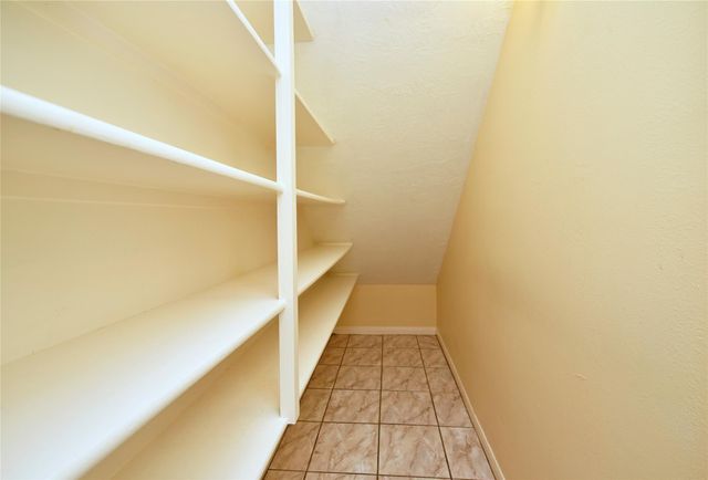 18302 Campbellford Drive, Tomball, TX 77377