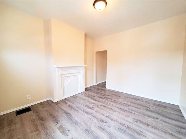 114 Earl St, Elliott, PA 15204