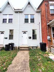 114 Earl St, Elliott, PA 15204