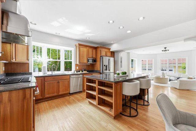 620 Vera Avenue, Redwood City, CA 94061