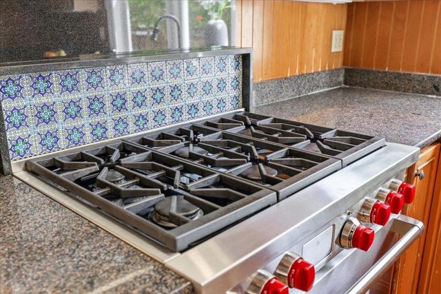 620 Vera Avenue, Redwood City, CA 94061