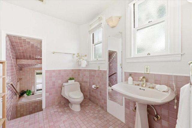 620 Vera Avenue, Redwood City, CA 94061