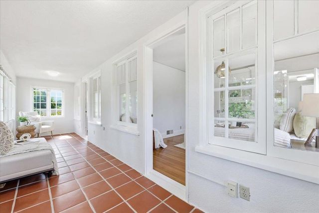 620 Vera Avenue, Redwood City, CA 94061