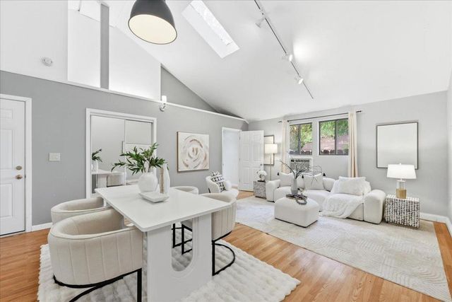 620 Vera Avenue, Redwood City, CA 94061