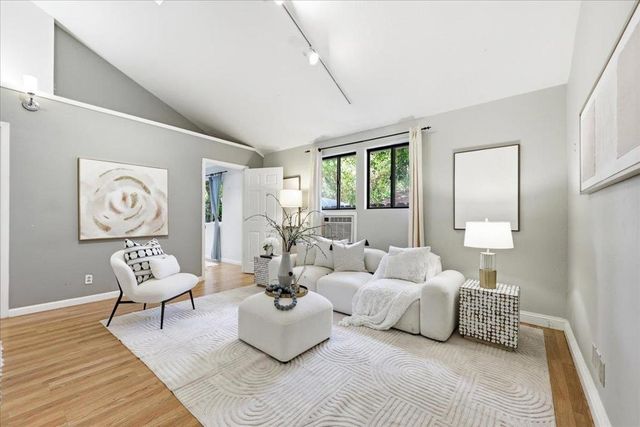 620 Vera Avenue, Redwood City, CA 94061