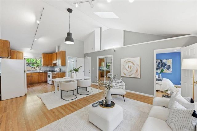 620 Vera Avenue, Redwood City, CA 94061