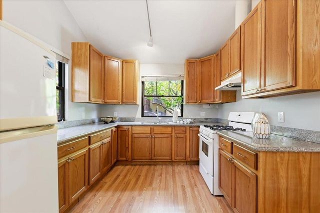 620 Vera Avenue, Redwood City, CA 94061