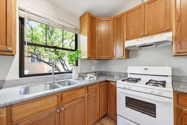 620 Vera Avenue, Redwood City, CA 94061