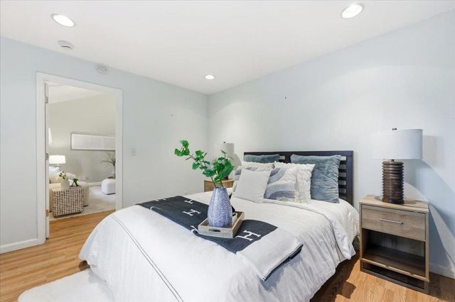 620 Vera Avenue, Redwood City, CA 94061