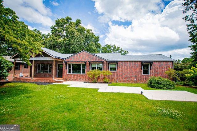 2024 Maple Street, Carrollton, GA 30117