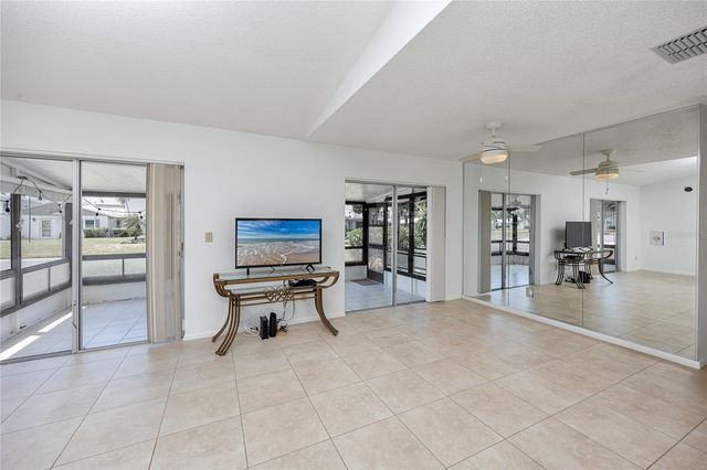 3139 38TH STREET S A, St Petersburg, FL 33711