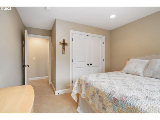 4332 Se 166TH Ct, Vancouver, WA 98683