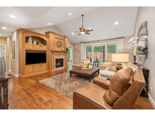 4332 Se 166TH Ct, Vancouver, WA 98683