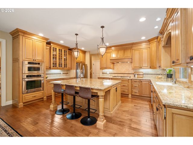 4332 Se 166TH Ct, Vancouver, WA 98683