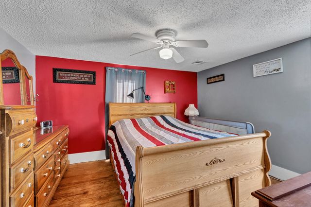 316 N Blaine St, Wellington, KS 67152