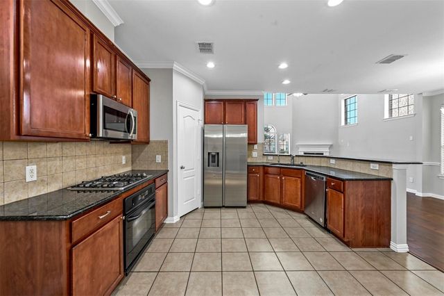 2124 Broadstone Drive, Plano, TX 75025