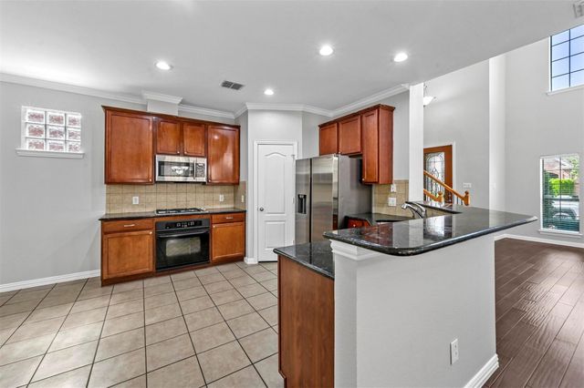 2124 Broadstone Drive, Plano, TX 75025