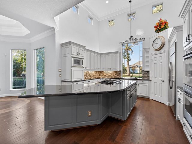 11 Gleannloch Estates Drive, Spring, TX 77379