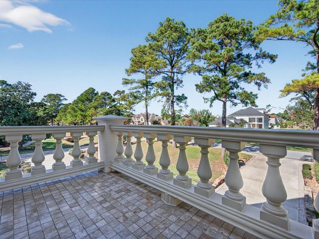 11 Gleannloch Estates Drive, Spring, TX 77379