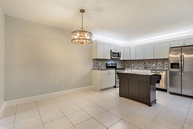 2403 24th Lane, Palm Beach Gardens, FL 33418