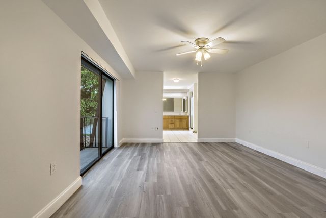 2403 24th Lane, Palm Beach Gardens, FL 33418