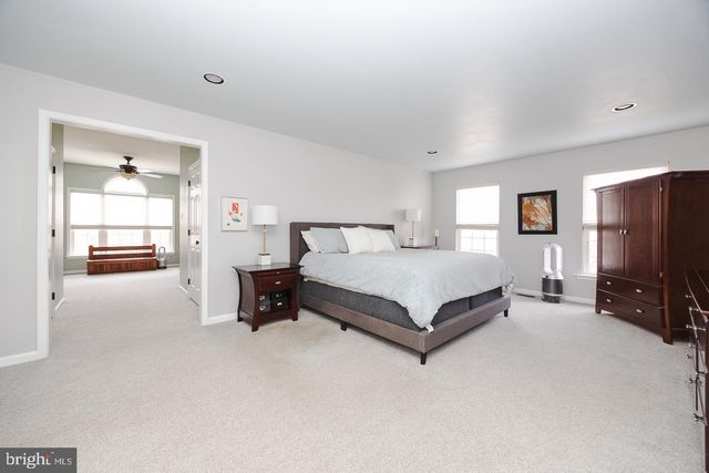 29 GROVEHILL CT, Downingtown, PA 19335