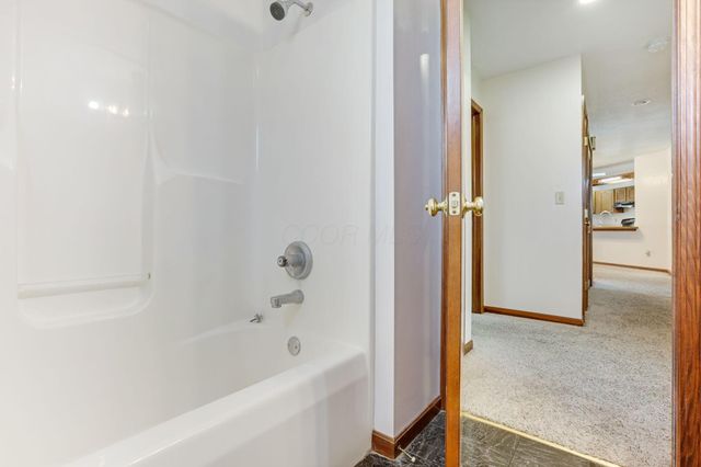 11736 Broad Street, Millersport, OH 43046