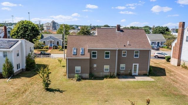 60 Bourne Neck Dr, Bourne, MA 02532