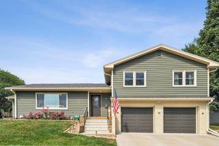 2618 Edgemont Avenue, Waterloo, IA 50702