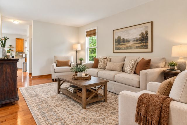 1028 Mackenzie Drive, Antioch, IL 60002