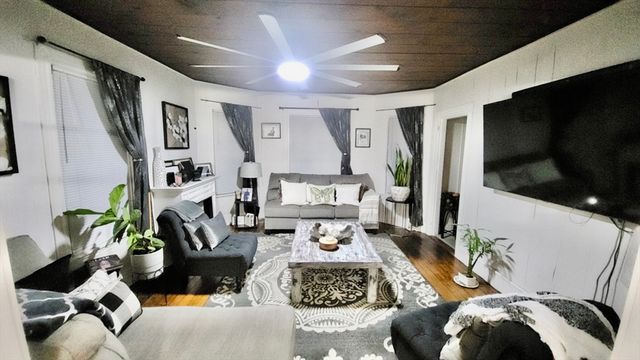 214 Winter St, Whitman, MA 02382