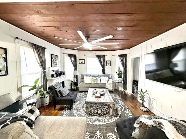 214 Winter St, Whitman, MA 02382