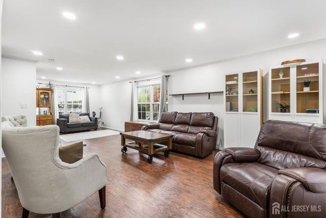 48 Stanford Drive, South Brunswick, NJ 08824