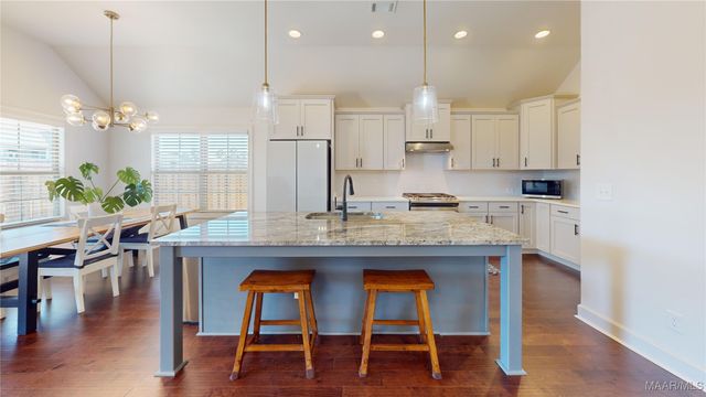 9365 Crescent Lodge Circle, Pike Road, AL 36064