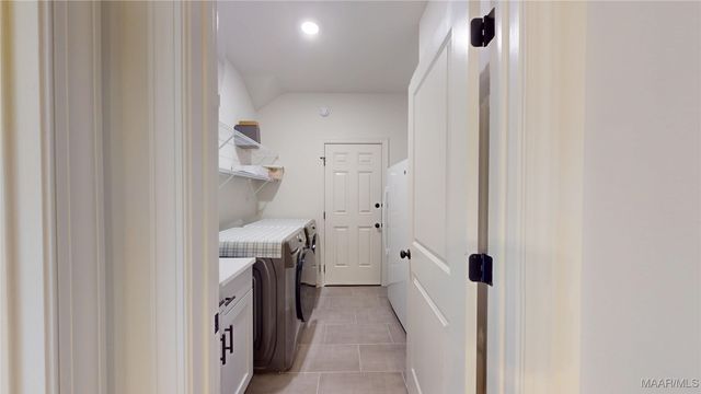 9365 Crescent Lodge Circle, Pike Road, AL 36064