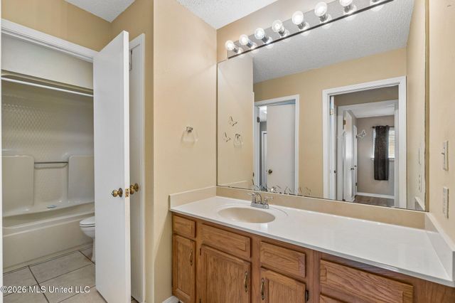 682 Oahu Street, Diamondhead, MS 39525