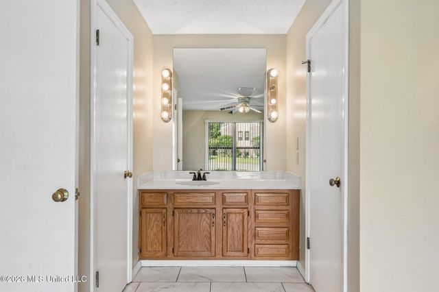 682 Oahu Street, Diamondhead, MS 39525