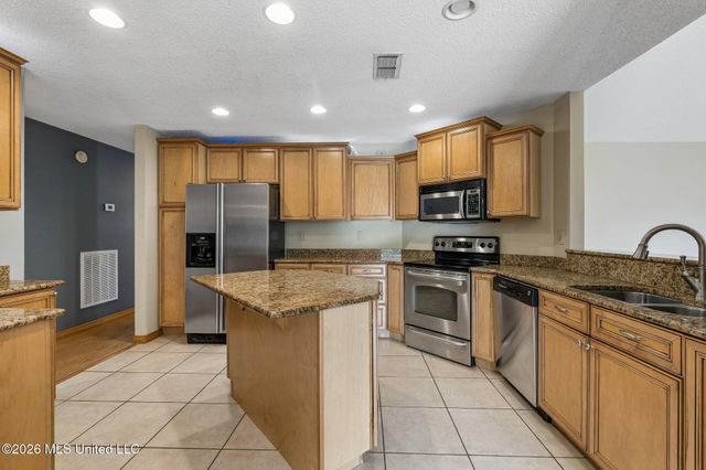 682 Oahu Street, Diamondhead, MS 39525