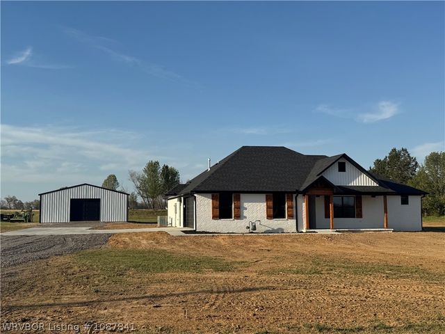 1006 Raleigh Street, Lavaca, AR 72941