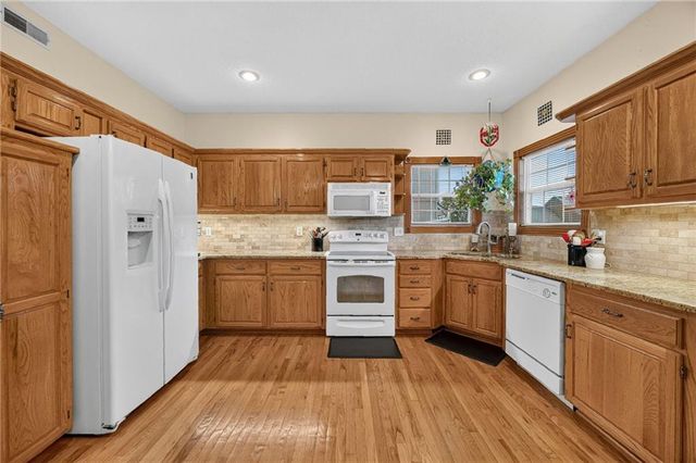 10912 N Wallace Avenue, Kansas City, MO 64157