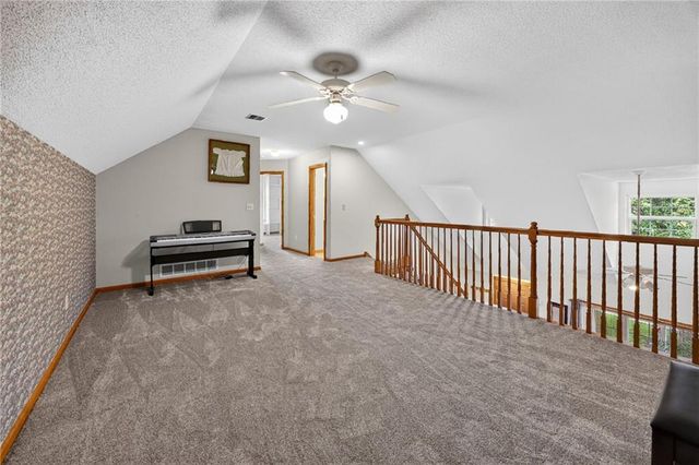 10912 N Wallace Avenue, Kansas City, MO 64157