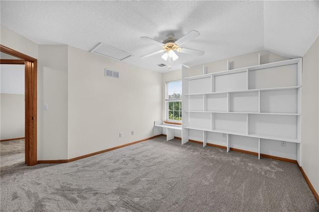 10912 N Wallace Avenue, Kansas City, MO 64157