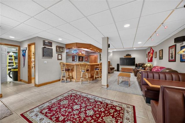 10912 N Wallace Avenue, Kansas City, MO 64157