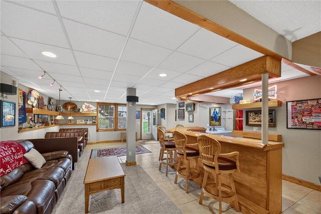 10912 N Wallace Avenue, Kansas City, MO 64157
