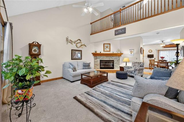 10912 N Wallace Avenue, Kansas City, MO 64157