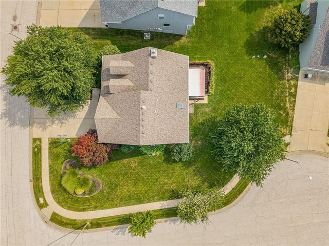10912 N Wallace Avenue, Kansas City, MO 64157