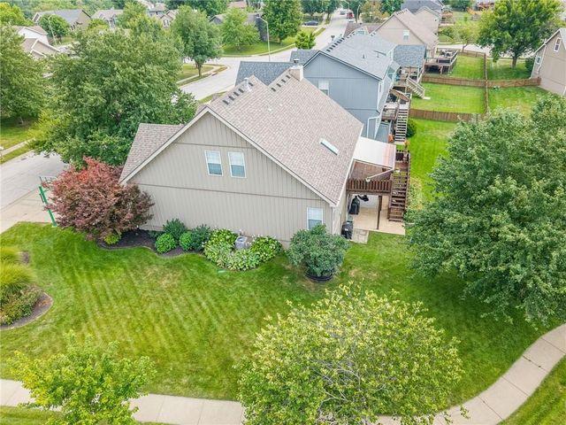 10912 N Wallace Avenue, Kansas City, MO 64157
